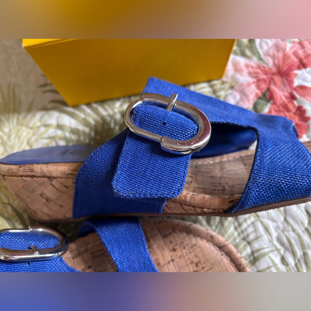 Impo Women's Vibrant Blue Sandals 9.5 - Picture 3 of 4